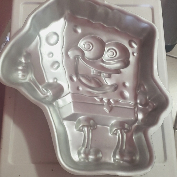 Sponge Bob Cake Pan - Picture 2 of 2
